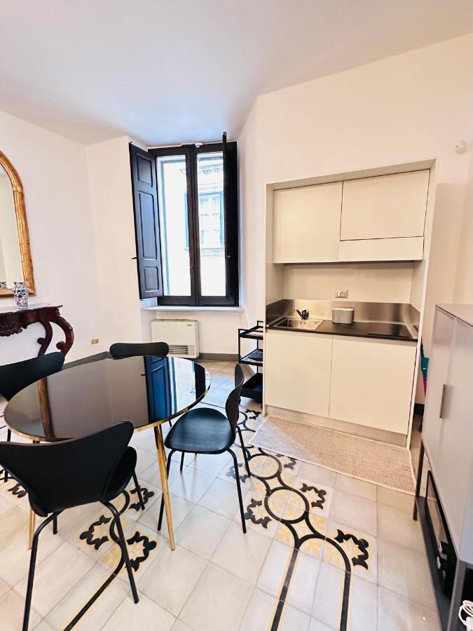 Elegante Appartamento Nel Cuore Del Barocco Λέτσε Εξωτερικό φωτογραφία