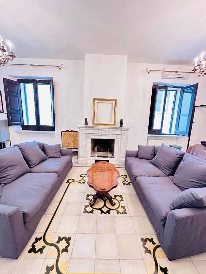 Elegante Appartamento Nel Cuore Del Barocco Λέτσε Εξωτερικό φωτογραφία